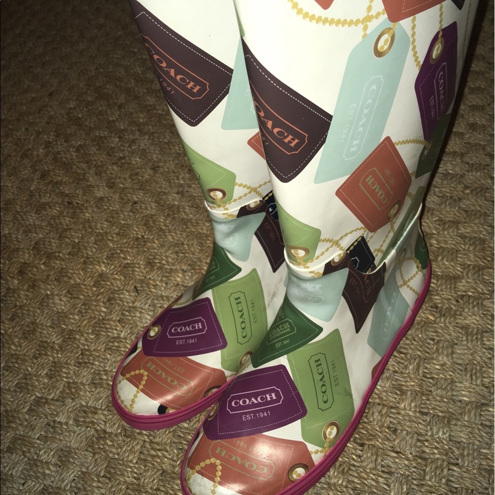 COACH Pammie Signature Hangtag Rain Boots